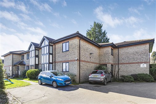 Robin Court, Moorland Road, Harpenden, AL5 4UH